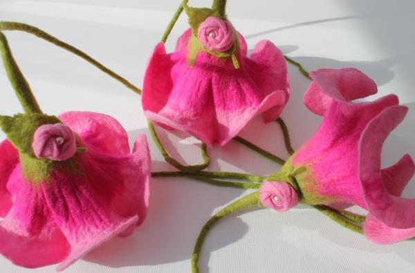 Preview: Elegant hanging flower for the window in pink u.pink a special gift for the mum or the girlfriend